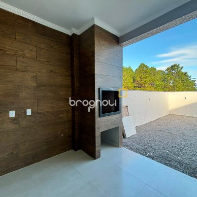 Casa com 120m², 2 quartos (sendo 2 suítes), 2 garagens, no bairro Rio Vermelho em Florianópolis