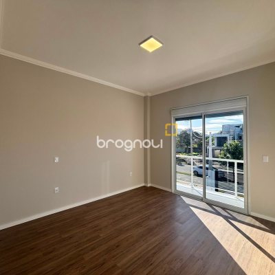 Casa com 154m², 3 quartos (sendo 1 suíte), 2 garagens, no bairro Rio Vermelho em Florianópolis