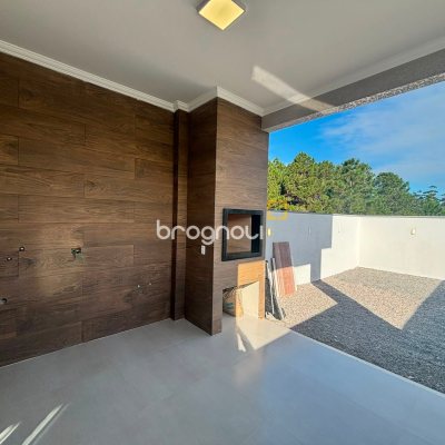 Casa com 154m², 3 quartos (sendo 1 suíte), 2 garagens, no bairro Rio Vermelho em Florianópolis