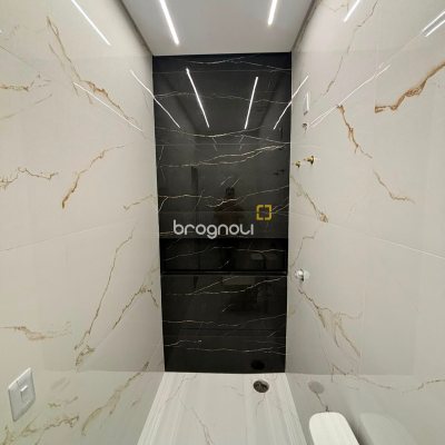 Casa com 154m², 3 quartos (sendo 1 suíte), 2 garagens, no bairro Rio Vermelho em Florianópolis