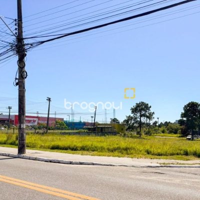 Terreno com 3200m², no bairro Rio Vermelho em Florianópolis