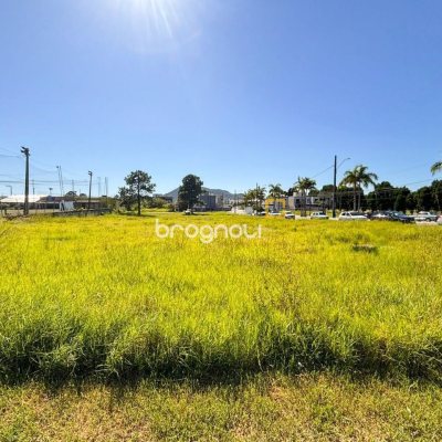 Terreno com 3200m², no bairro Rio Vermelho em Florianópolis