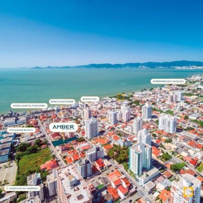 Apartamento com 78m², 2 quartos (sendo 1 suíte), 1 garagem, no bairro Barreiros em São José