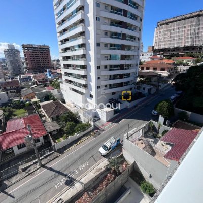 Apartamento com 78m², 2 quartos (sendo 1 suíte), 1 garagem, no bairro Barreiros em São José