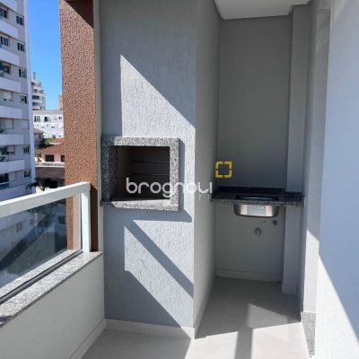 Apartamento com 78m², 2 quartos (sendo 1 suíte), 1 garagem, no bairro Barreiros em São José