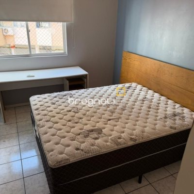 Apartamento com 43m², 1 quarto, 1 garagem, no bairro Carvoeira em Florianópolis