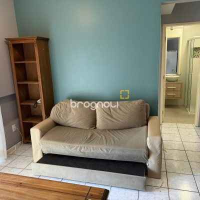 Apartamento com 43m², 1 quarto, 1 garagem, no bairro Carvoeira em Florianópolis