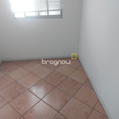 Apartamento com 101m², 3 quartos (sendo 1 suíte), 1 garagem, no bairro Trindade em Florianópolis