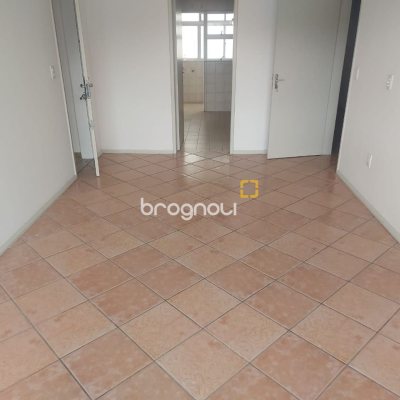 Apartamento com 101m², 3 quartos (sendo 1 suíte), 1 garagem, no bairro Trindade em Florianópolis