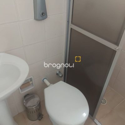 Apartamento com 101m², 3 quartos (sendo 1 suíte), 1 garagem, no bairro Trindade em Florianópolis