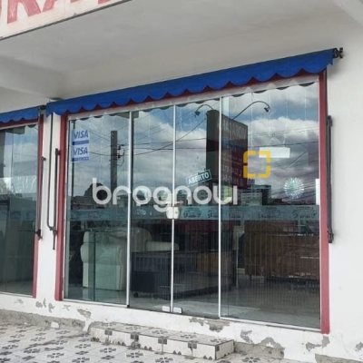 Casa com 180m², 7 garagens, no bairro Monte Cristo em Florianópolis