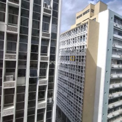 Sala com 71m², no bairro Centro em Florianópolis