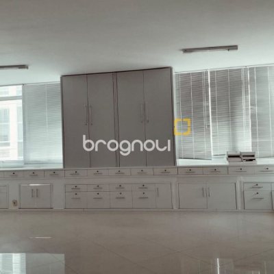 Sala com 71m², no bairro Centro em Florianópolis