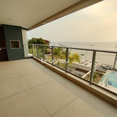 Apartamento com 176m², 3 quartos (sendo 3 suítes), 3 garagens, no bairro Cacupé em Florianópolis