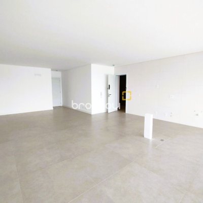 Apartamento com 176m², 3 quartos (sendo 3 suítes), 3 garagens, no bairro Cacupé em Florianópolis