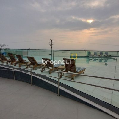 Apartamento com 176m², 3 quartos (sendo 3 suítes), 3 garagens, no bairro Cacupé em Florianópolis
