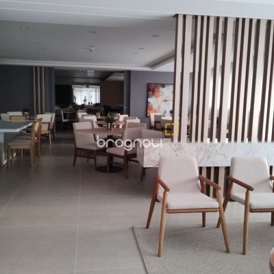 Apartamento com 176m², 3 quartos (sendo 3 suítes), 3 garagens, no bairro Cacupé em Florianópolis
