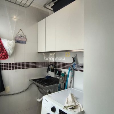 Apartamento com 74m², 3 quartos, 1 garagem, no bairro Capoeiras em Florianópolis