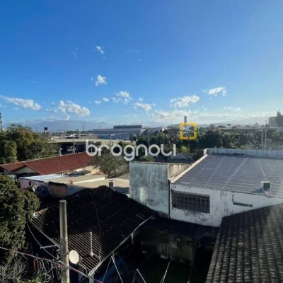 Apartamento com 74m², 3 quartos, 1 garagem, no bairro Capoeiras em Florianópolis