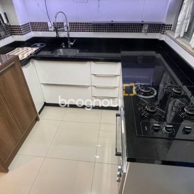 Apartamento com 74m², 3 quartos, 1 garagem, no bairro Capoeiras em Florianópolis