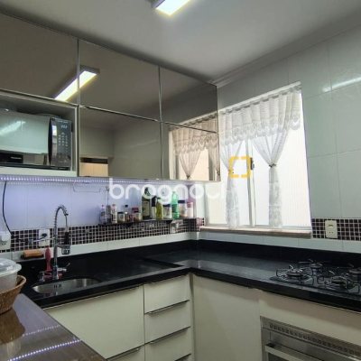 Apartamento com 74m², 3 quartos, 1 garagem, no bairro Capoeiras em Florianópolis