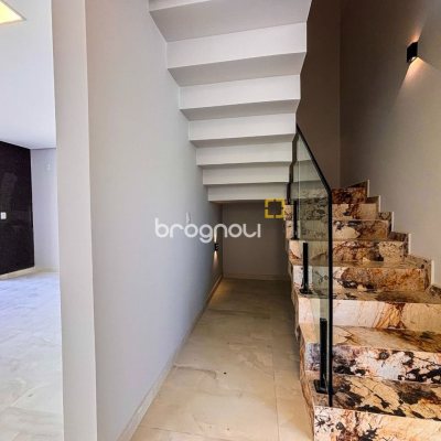 Casa com 156m², 3 quartos (sendo 1 suíte), 1 garagem, no bairro Rio Vermelho em Florianópolis