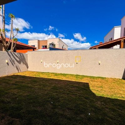 Casa com 156m², 3 quartos (sendo 1 suíte), 1 garagem, no bairro Rio Vermelho em Florianópolis