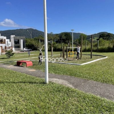 Casa com 156m², 3 quartos (sendo 1 suíte), 1 garagem, no bairro Rio Vermelho em Florianópolis