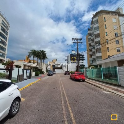 Apartamento com 108m², 3 quartos (sendo 1 suíte), 1 garagem, no bairro Balneário em Florianópolis