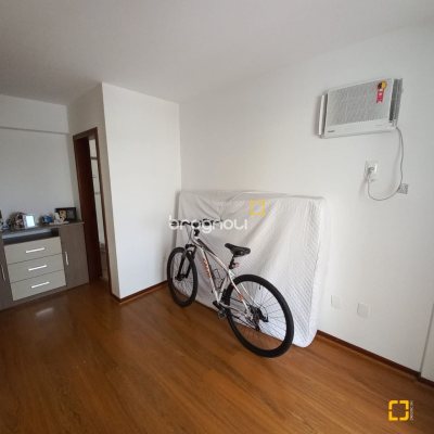 Apartamento com 108m², 3 quartos (sendo 1 suíte), 1 garagem, no bairro Balneário em Florianópolis