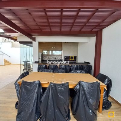 Apartamento com 108m², 3 quartos (sendo 1 suíte), 1 garagem, no bairro Balneário em Florianópolis