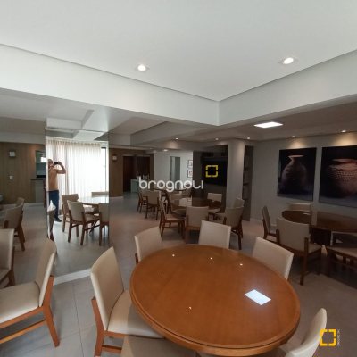 Apartamento com 108m², 3 quartos (sendo 1 suíte), 1 garagem, no bairro Balneário em Florianópolis