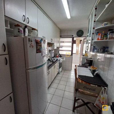 Apartamento com 108m², 3 quartos (sendo 1 suíte), 1 garagem, no bairro Balneário em Florianópolis