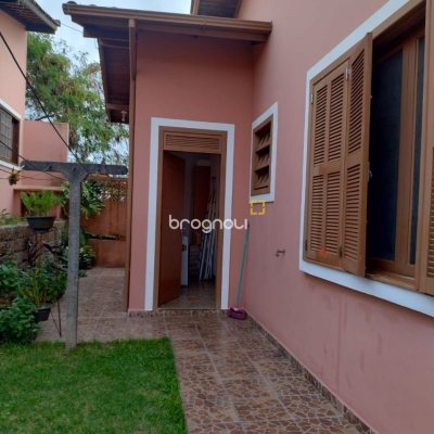 Casa com 195m², 4 quartos (sendo 2 suítes), 6 garagens, no bairro Ingleses em Florianópolis