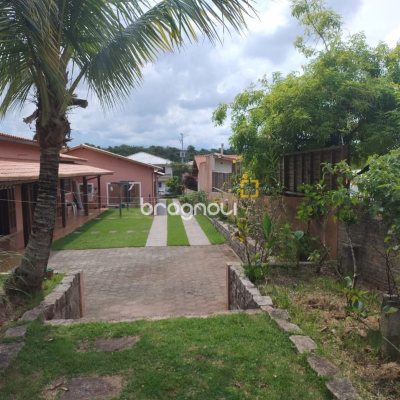 Casa com 195m², 4 quartos (sendo 2 suítes), 6 garagens, no bairro Ingleses em Florianópolis