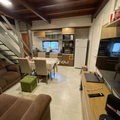 Casa com 150m², 3 quartos (sendo 1 suíte), 2 garagens, no bairro Ingleses em Florianópolis