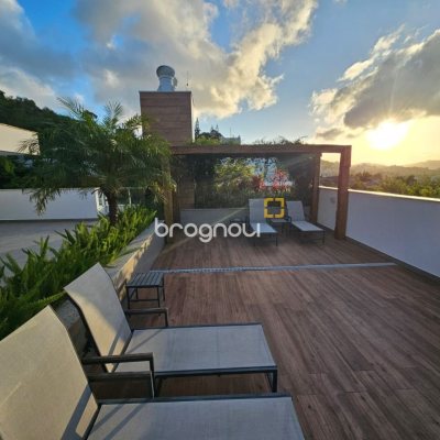 Apartamento com 79m², 2 quartos (sendo 1 suíte), 2 garagens, no bairro Córrego Grande em Florianópolis