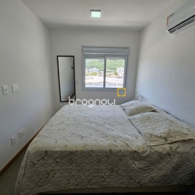 Apartamento com 79m², 2 quartos (sendo 1 suíte), 2 garagens, no bairro Córrego Grande em Florianópolis