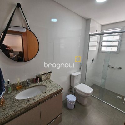 Apartamento com 79m², 2 quartos (sendo 1 suíte), 2 garagens, no bairro Córrego Grande em Florianópolis