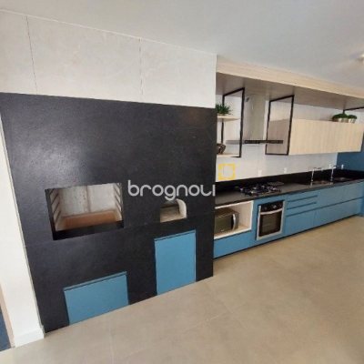 Apartamento com 79m², 2 quartos (sendo 1 suíte), 2 garagens, no bairro Córrego Grande em Florianópolis