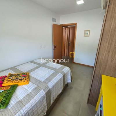 Apartamento com 79m², 2 quartos (sendo 1 suíte), 2 garagens, no bairro Córrego Grande em Florianópolis