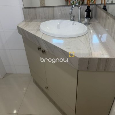 Casa com 240m², 5 quartos (sendo 1 suíte), 3 garagens, no bairro Itaguaçu em Florianópolis