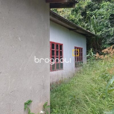 Terreno com 3657m², no bairro Ratones em Florianópolis