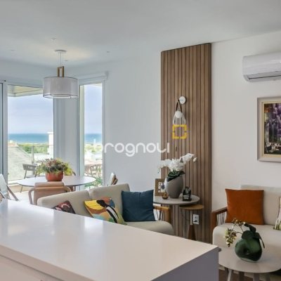 Cobertura com 166m², 2 quartos (sendo 2 suítes), 3 garagens, no bairro Campeche em Florianópolis