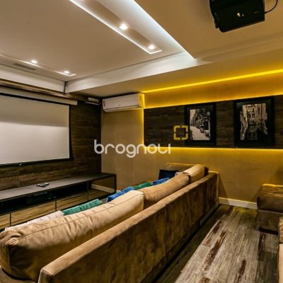 Cobertura com 166m², 2 quartos (sendo 2 suítes), 3 garagens, no bairro Campeche em Florianópolis