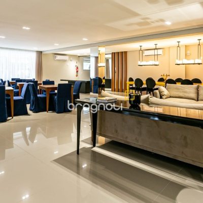 Cobertura com 166m², 2 quartos (sendo 2 suítes), 3 garagens, no bairro Campeche em Florianópolis