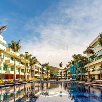 Cobertura com 166m², 2 quartos (sendo 2 suítes), 3 garagens, no bairro Campeche em Florianópolis