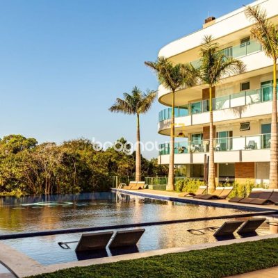 Cobertura com 166m², 2 quartos (sendo 2 suítes), 3 garagens, no bairro Campeche em Florianópolis