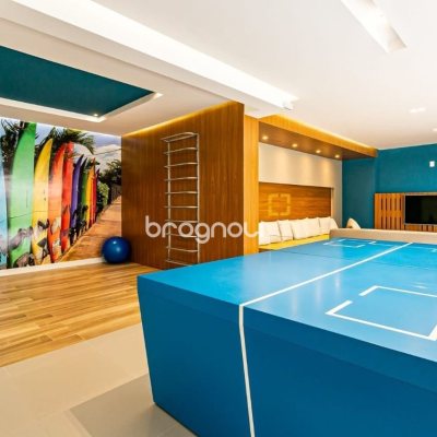 Cobertura com 166m², 2 quartos (sendo 2 suítes), 3 garagens, no bairro Campeche em Florianópolis