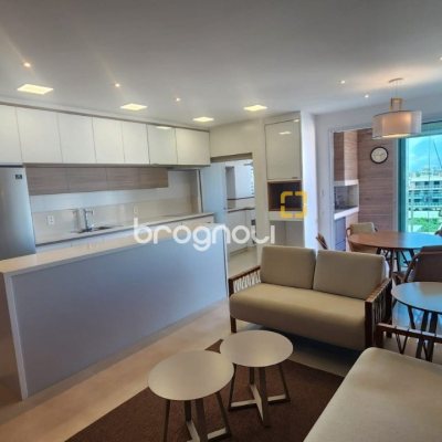 Cobertura com 166m², 2 quartos (sendo 2 suítes), 3 garagens, no bairro Campeche em Florianópolis